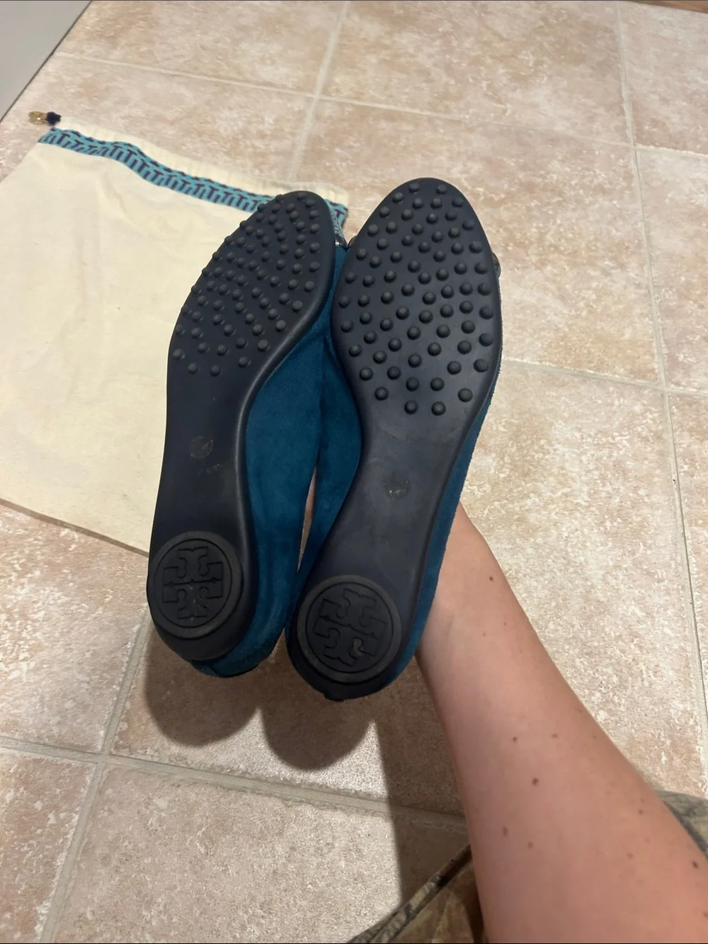 Snake toe blue suede Tory Burch flats